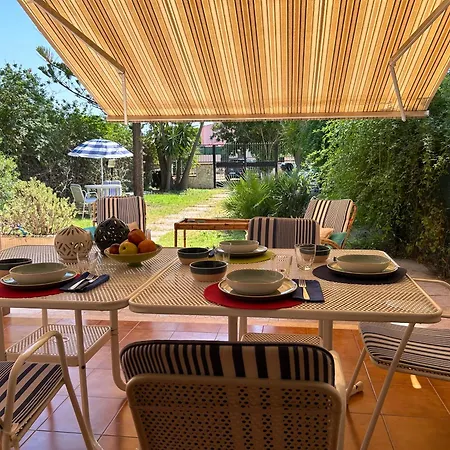 Apartamento Quartu Sant'elena Cozy With Parking&garden!